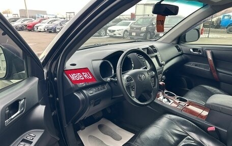 Toyota Highlander III, 2011 год, 1 899 000 рублей, 10 фотография