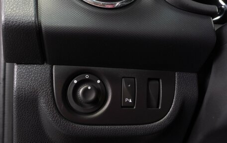 Renault Sandero II рестайлинг, 2017 год, 927 444 рублей, 12 фотография