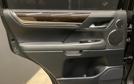 Lexus LX III, 2019 год, 10 500 000 рублей, 20 фотография