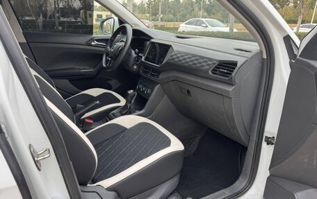 Volkswagen T-Cross I, 2023 год, 1 750 000 рублей, 1 фотография