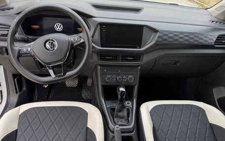 Volkswagen T-Cross I, 2023 год, 1 750 000 рублей, 4 фотография