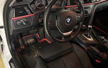 BMW 3 серия, 2011 год, 1 880 000 рублей, 12 фотография