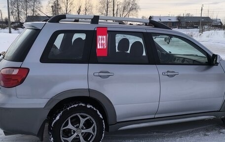 Mitsubishi Outlander III рестайлинг 3, 2006 год, 1 000 000 рублей, 2 фотография