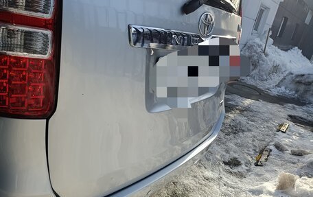 Toyota Noah III, 2011 год, 1 550 000 рублей, 14 фотография