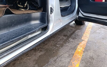 Toyota Noah III, 2011 год, 1 550 000 рублей, 11 фотография