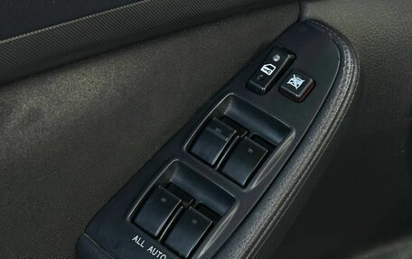 Toyota Avensis III рестайлинг, 2003 год, 799 900 рублей, 10 фотография