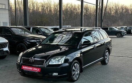 Toyota Avensis III рестайлинг, 2003 год, 799 900 рублей, 2 фотография