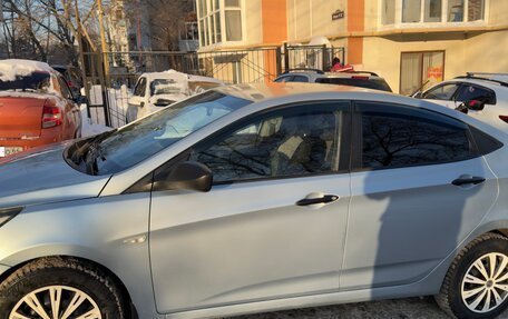 Hyundai Solaris II рестайлинг, 2013 год, 596 000 рублей, 4 фотография