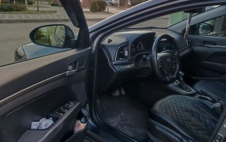 Hyundai Elantra VI рестайлинг, 2016 год, 1 380 000 рублей, 12 фотография