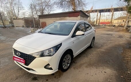 Hyundai Solaris II рестайлинг, 2021 год, 1 350 000 рублей, 6 фотография