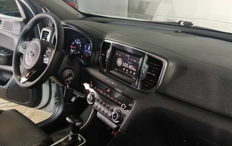 KIA Sportage IV рестайлинг, 2018 год, 1 890 000 рублей, 14 фотография