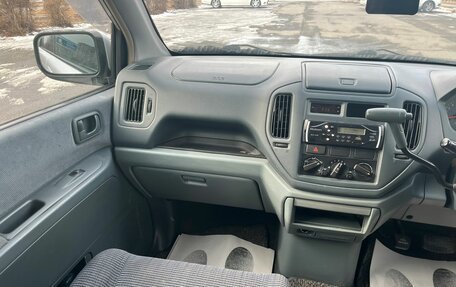 Mitsubishi Dion I рестайлинг, 2000 год, 439 000 рублей, 17 фотография