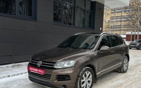 Volkswagen Touareg III, 2014 год, 2 700 000 рублей, 3 фотография