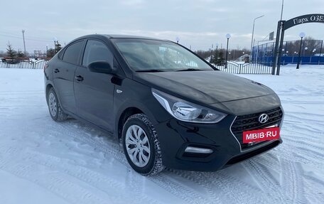 Hyundai Solaris II рестайлинг, 2018 год, 1 057 000 рублей, 3 фотография