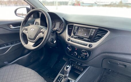 Hyundai Solaris II рестайлинг, 2018 год, 1 057 000 рублей, 19 фотография