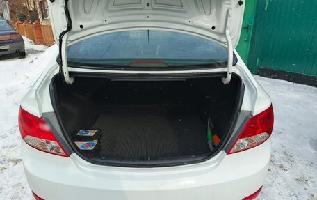 Hyundai Solaris II рестайлинг, 2013 год, 1 055 000 рублей, 13 фотография