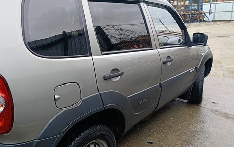 Chevrolet Niva I рестайлинг, 2013 год, 790 000 рублей, 4 фотография