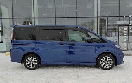 Honda Stepwgn IV, 2017 год, 2 049 800 рублей, 4 фотография