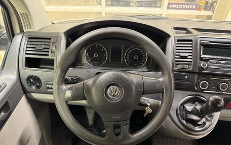 Volkswagen Transporter T5 рестайлинг, 2013 год, 1 550 000 рублей, 7 фотография