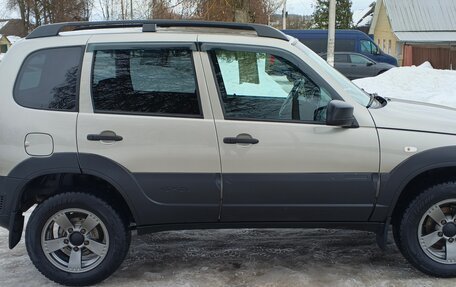 Chevrolet Niva I рестайлинг, 2020 год, 915 000 рублей, 5 фотография