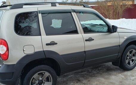 Chevrolet Niva I рестайлинг, 2020 год, 915 000 рублей, 6 фотография