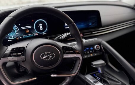 Hyundai Elantra, 2022 год, 2 650 000 рублей, 6 фотография