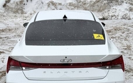 Hyundai Elantra, 2022 год, 2 650 000 рублей, 2 фотография