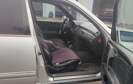 Mercedes-Benz E-Класс, 1998 год, 500 000 рублей, 8 фотография