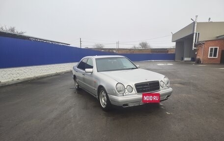 Mercedes-Benz E-Класс, 1998 год, 500 000 рублей, 3 фотография