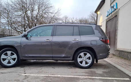 Toyota Highlander III, 2012 год, 1 950 000 рублей, 5 фотография
