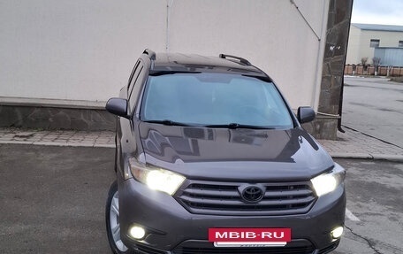 Toyota Highlander III, 2012 год, 1 950 000 рублей, 7 фотография