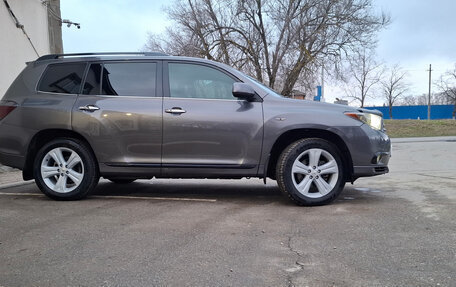 Toyota Highlander III, 2012 год, 1 950 000 рублей, 9 фотография