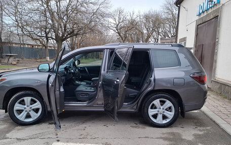 Toyota Highlander III, 2012 год, 1 950 000 рублей, 17 фотография