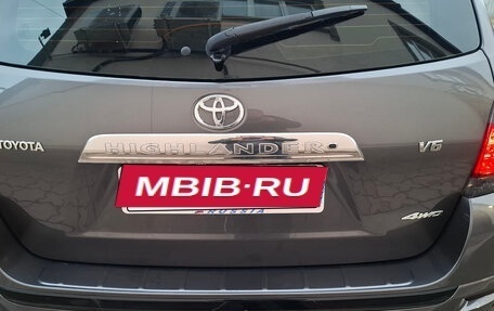 Toyota Highlander III, 2012 год, 1 950 000 рублей, 12 фотография