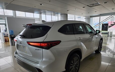 Toyota Highlander, 2026 год, 5 790 000 рублей, 5 фотография