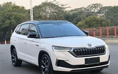 Skoda Karoq I, 2023 год, 1 888 123 рублей, 3 фотография