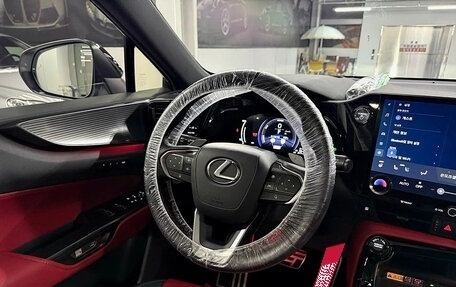 Lexus NX, 2025 год, 7 555 123 рублей, 17 фотография