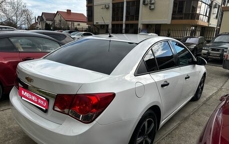 Chevrolet Cruze II, 2010 год, 710 000 рублей, 4 фотография