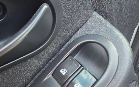 Renault Duster I рестайлинг, 2013 год, 999 000 рублей, 19 фотография