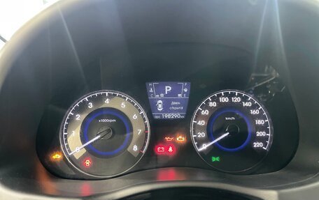 Hyundai Solaris II рестайлинг, 2012 год, 999 000 рублей, 6 фотография