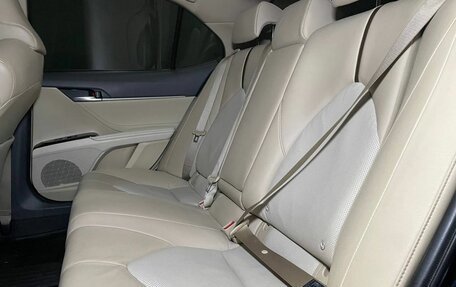 Toyota Camry, 2019 год, 2 999 000 рублей, 8 фотография