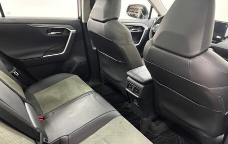 Toyota RAV4, 2025 год, 4 500 000 рублей, 13 фотография