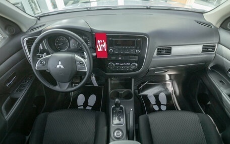 Mitsubishi Outlander III рестайлинг 3, 2012 год, 1 298 000 рублей, 17 фотография