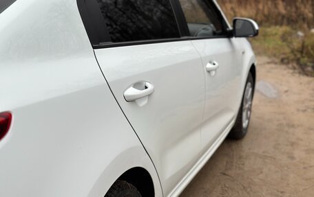 KIA Rio IV, 2018 год, 890 000 рублей, 8 фотография