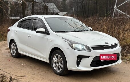 KIA Rio IV, 2018 год, 890 000 рублей, 3 фотография