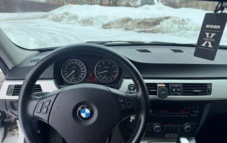 BMW 3 серия, 2011 год, 1 250 000 рублей, 9 фотография
