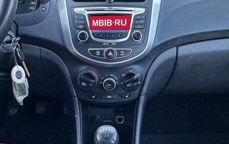 Hyundai Solaris II рестайлинг, 2012 год, 710 000 рублей, 11 фотография