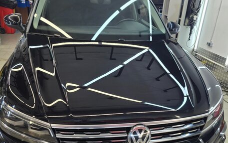 Volkswagen Tiguan II, 2019 год, 3 500 000 рублей, 1 фотография