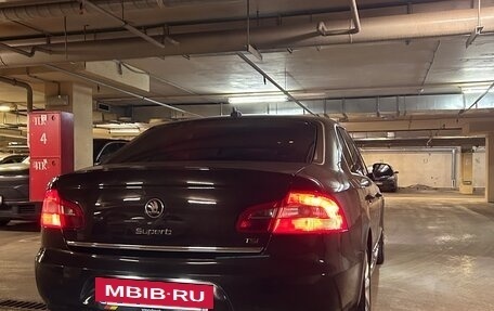 Skoda Superb III рестайлинг, 2011 год, 1 150 000 рублей, 16 фотография