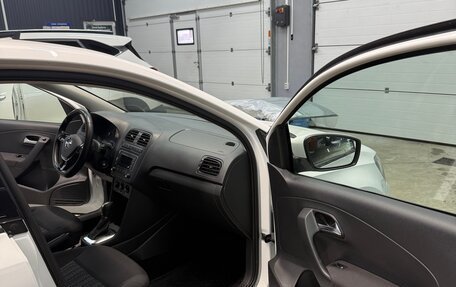 Volkswagen Polo VI (EU Market), 2018 год, 1 200 000 рублей, 11 фотография